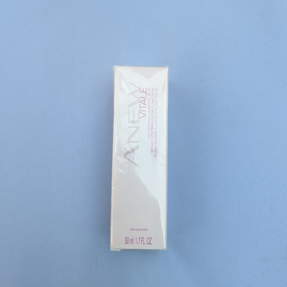 NEW AVON | ANEW Vitale Day Lotion Broad Spectrum SPF 25 Sunscreen 1.7 oz